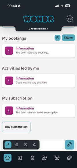 My bookings screen showing information messages indicating no bookings, no activities led by the user, and no active subscription. Options to sync, buy a subscription, and navigate using the bottom menu are visible.
