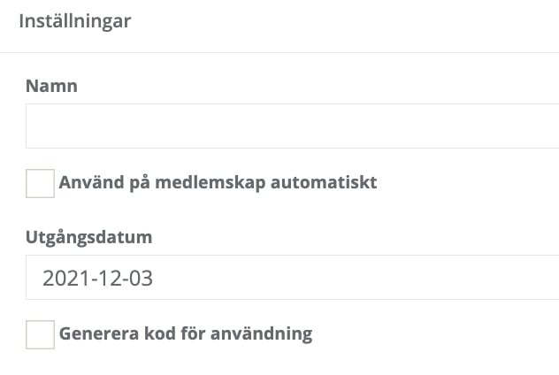 En skärmbild av ett digitalt formulär med rubriken ”Inställningar”. Under rubriken finns fältet ”Namn” som är tomt, följt av en omarkerad kryssruta med texten ”Använd på medlemskap automatiskt”. Därefter följer rubriken ”Utgångsdatum” med ett datumfält ifyllt med ”2021-12-03”. Längst ner finns ytterligare en omarkerad kryssruta med texten ”Generera kod för användning”.